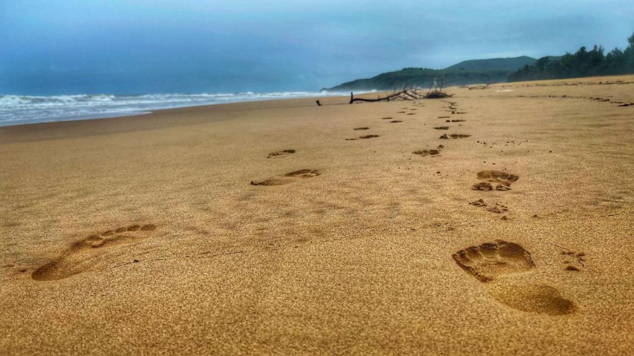 Blue Lagoon Beach Resort Гокарна Экстерьер фото