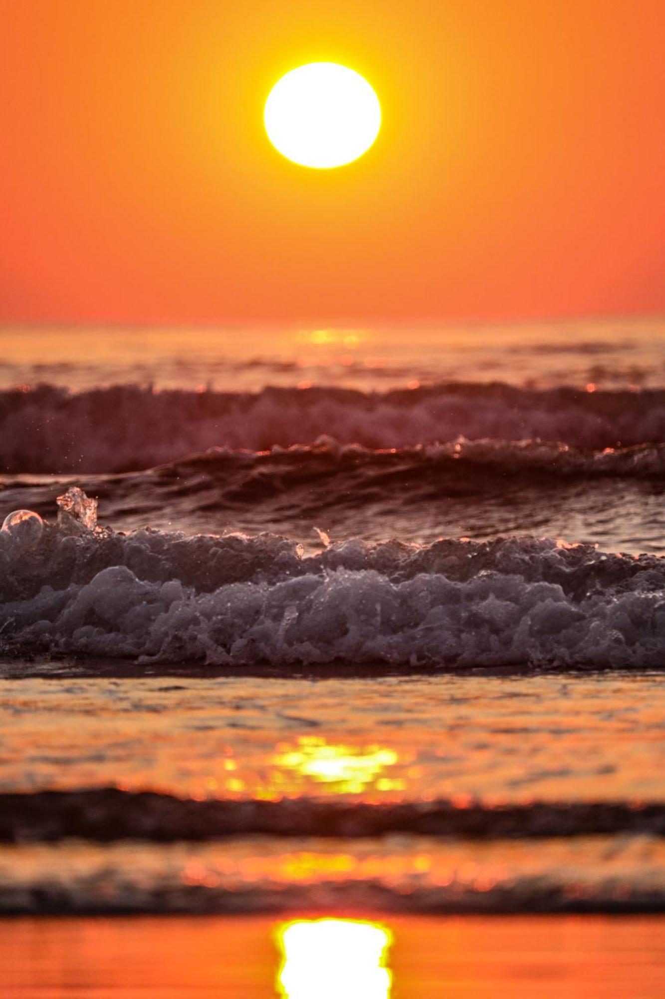 Blue Lagoon Beach Resort Гокарна Экстерьер фото